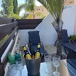 1 Bedroom Garden Flat, Sleeps 4