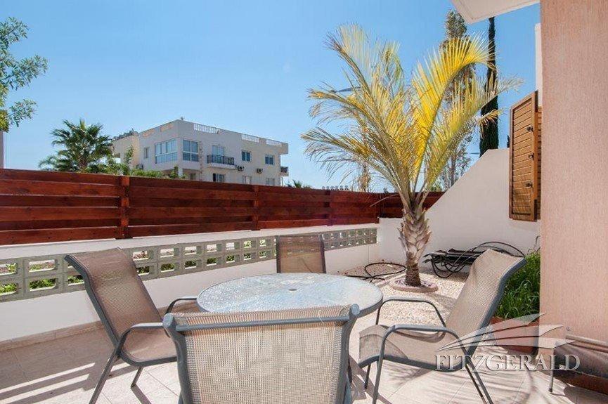 1 Bedroom Garden Flat, Sleeps 4 * Paphos
