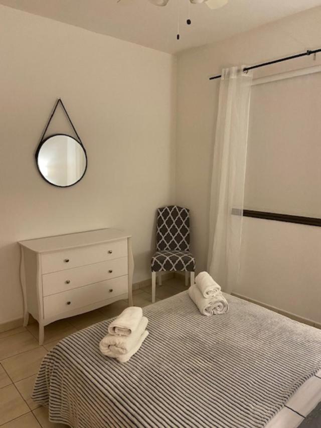 1 Bedroom Garden Flat, Sleeps 4 * Paphos