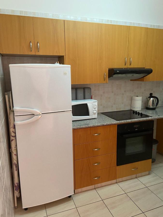 1 Bedroom Garden Flat, Sleeps 4 * Paphos